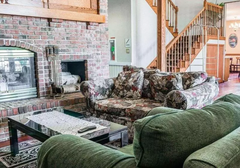 酒店 Econo Lodge & Suites