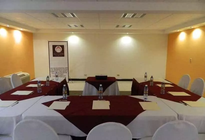 هتل El Cason And Suites