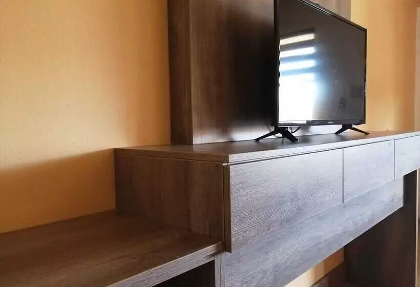 هتل El Cason And Suites