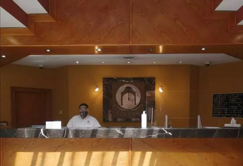 هتل El Cason And Suites