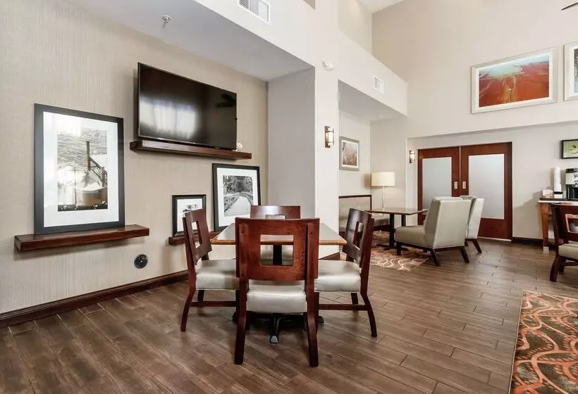 호텔 Hampton Inn & Suites Navarre