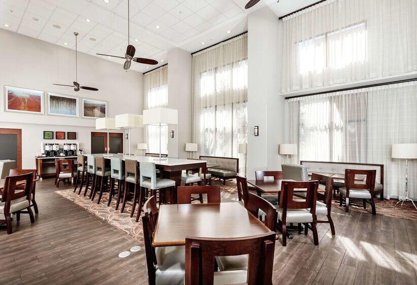 酒店 Hampton Inn & Suites Navarre