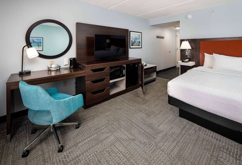 酒店 Hampton Inn & Suites Navarre