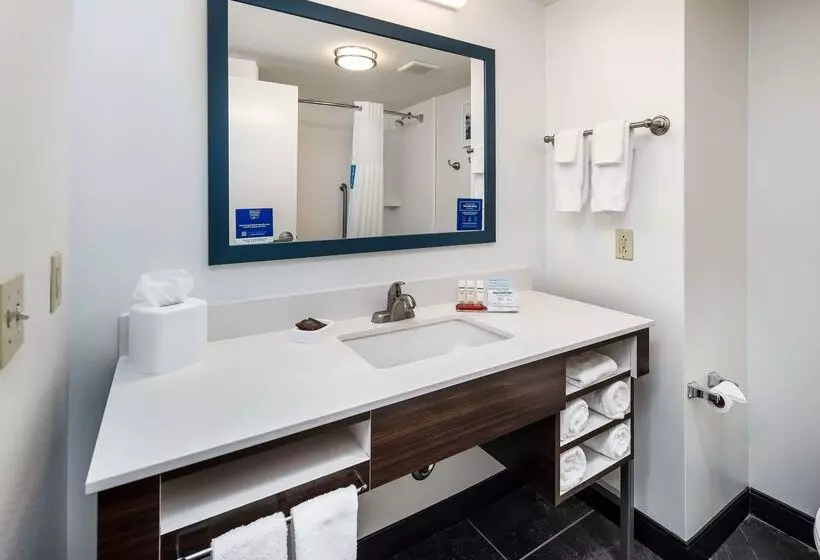 호텔 Hampton Inn & Suites Navarre