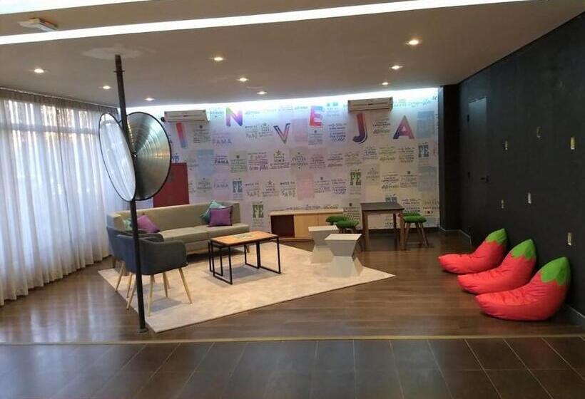 Отель Golden Tower Express Araraquara By Fênix Hotéis