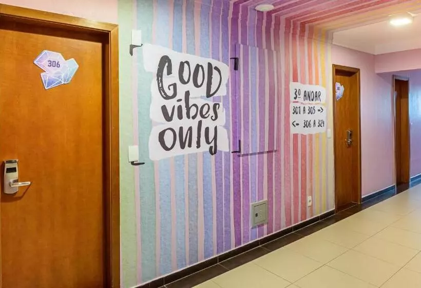 Отель Golden Tower Express Araraquara By Fênix Hotéis