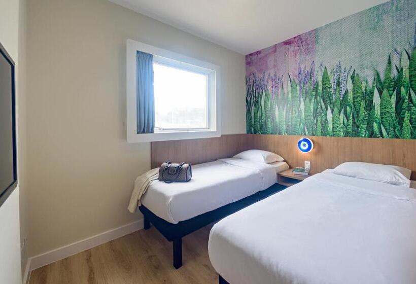 Отель Golden Tower Express Araraquara By Fênix Hotéis