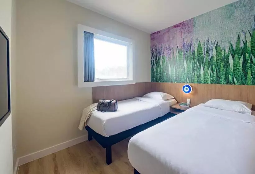 Отель Golden Tower Express Araraquara By Fênix Hotéis