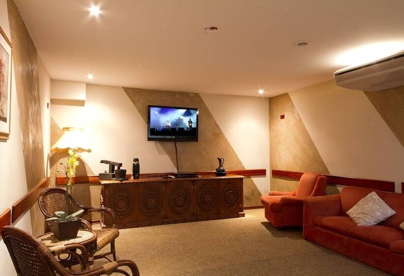 هتل Leao Da Montanha