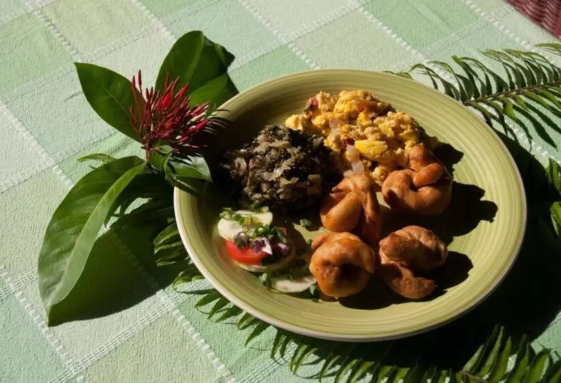 هتل Lighthouse Inn 2