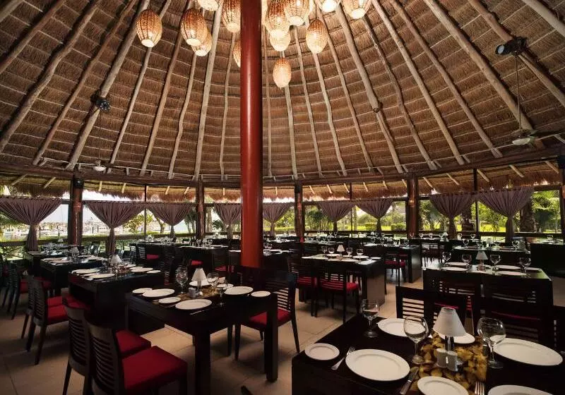 هتل Marina El Cid Spa & Beach Resort All Inclusive