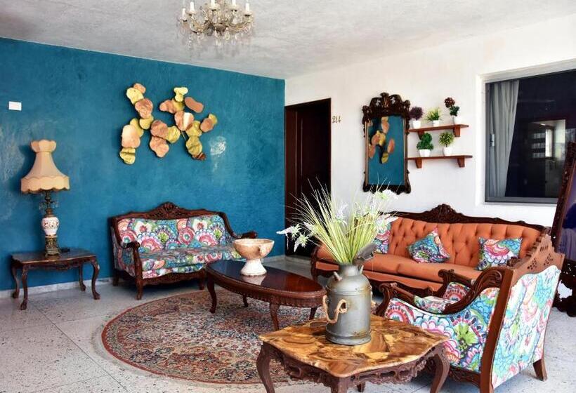 فندق Mary Carmen