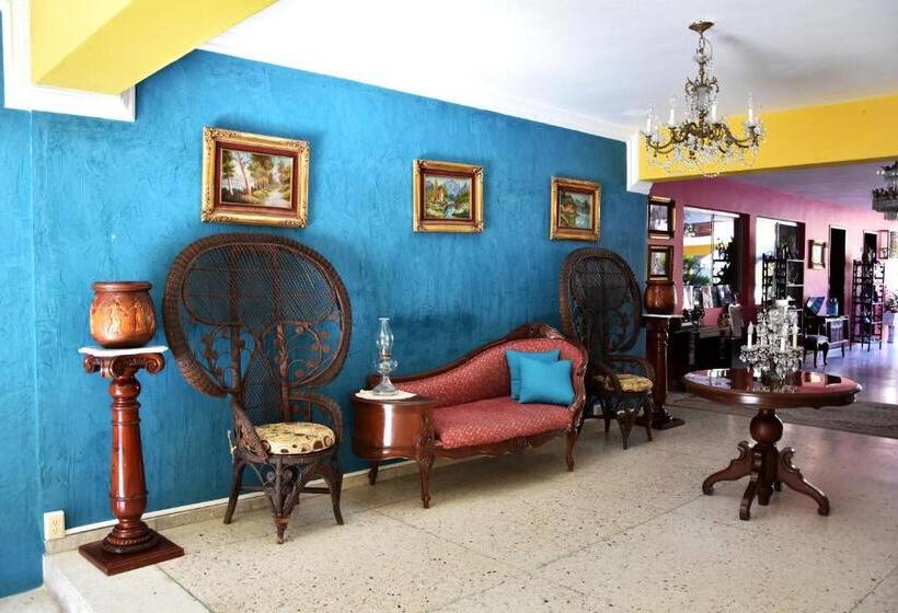 فندق Mary Carmen