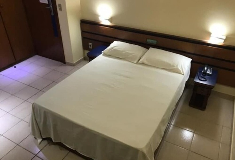 Otel Oft Plaza Oeste