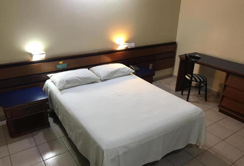 Otel Oft Plaza Oeste