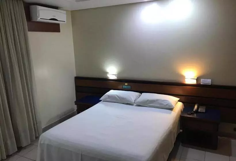 Hotel Oft Plaza Oeste