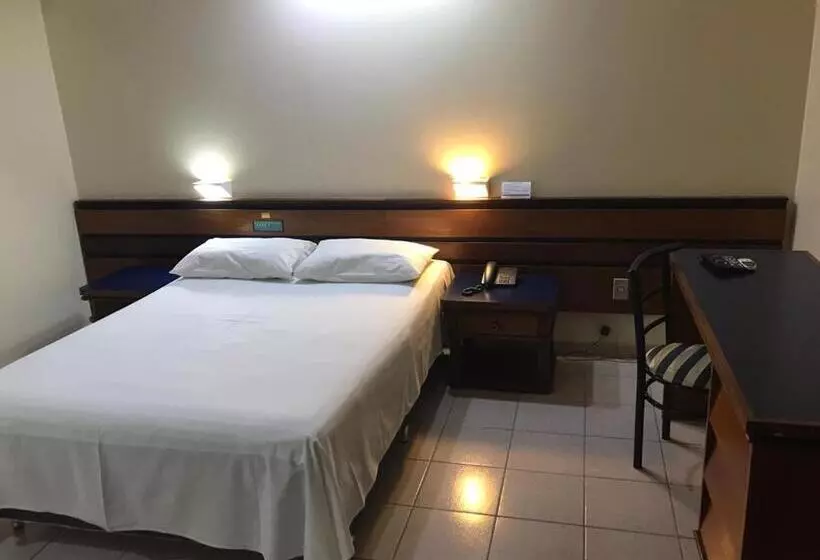 Hotel Oft Plaza Oeste