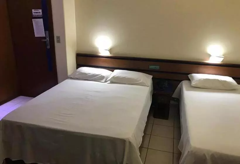 Hotel Oft Plaza Oeste