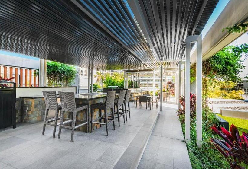 בית מלון כפרי Peppers Broadbeach