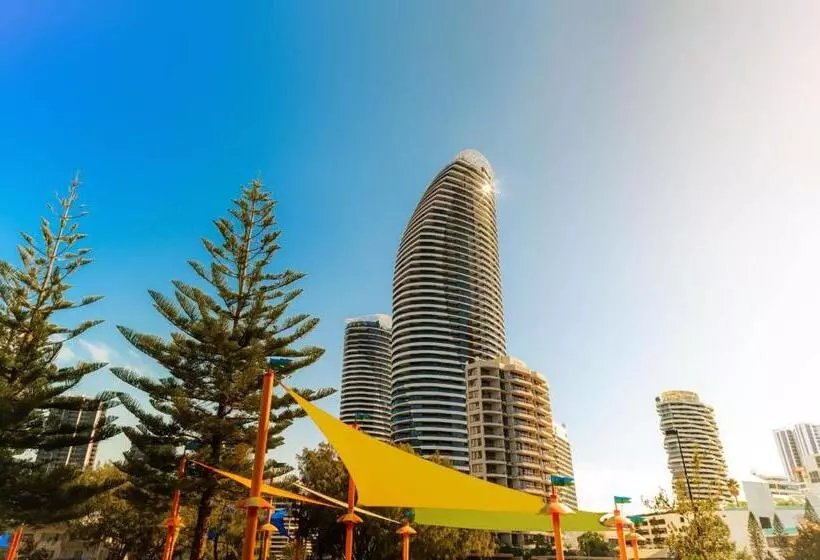 ホテル Peppers Broadbeach