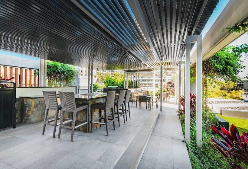 בית מלון כפרי Peppers Broadbeach