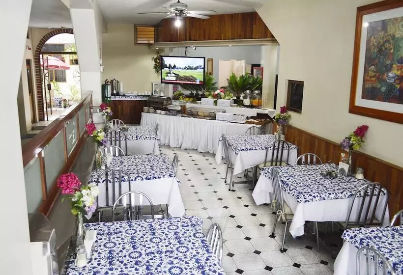 בית מלון כפרי Posada La Fuente