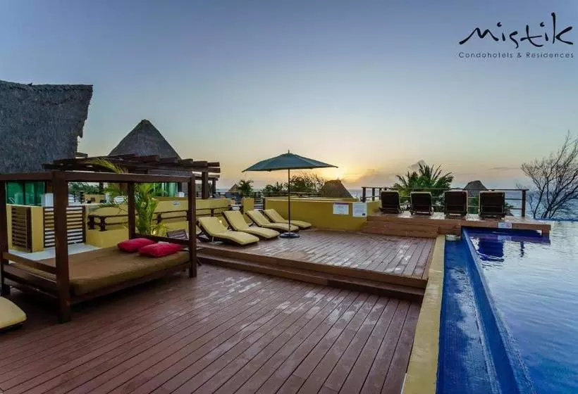 Hotel Pueblito Escondido By Mistik Vacation Rentals