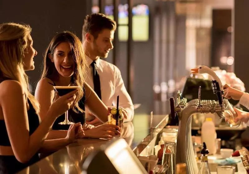 هتل Pullman Adelaide