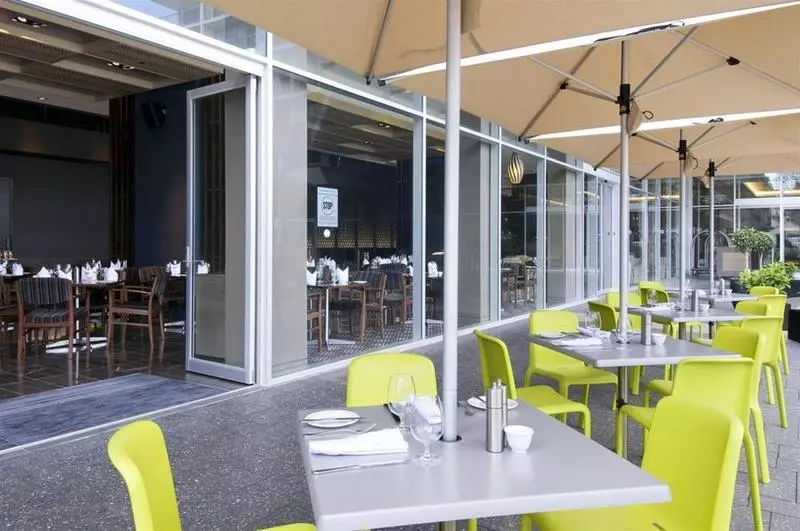 هتل Pullman Adelaide