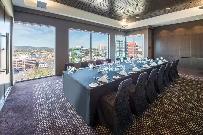 هتل Pullman Adelaide