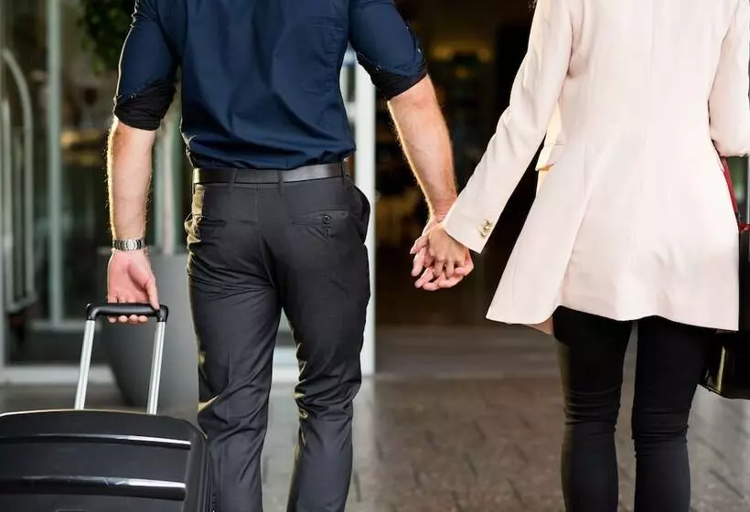 هتل Pullman Adelaide