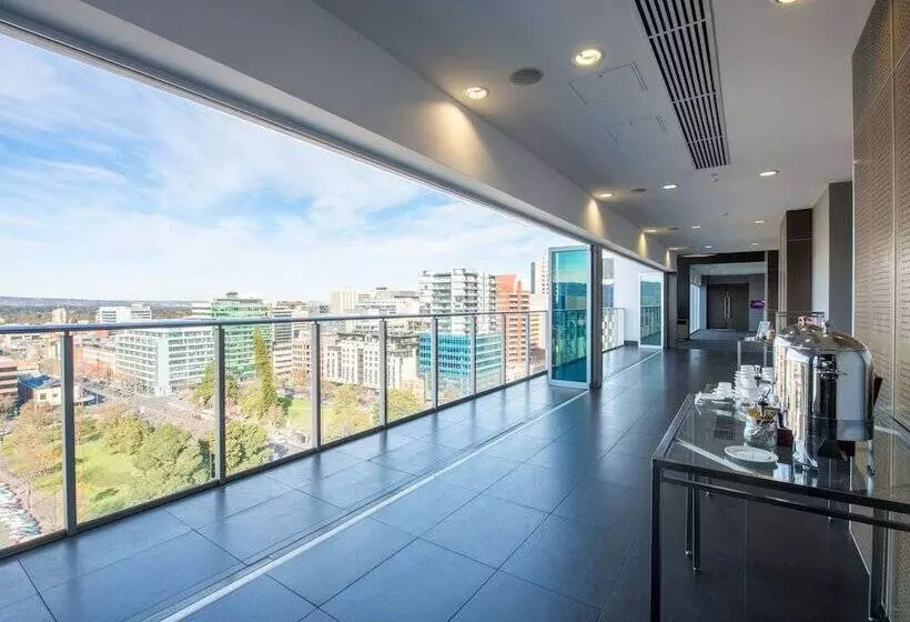 هتل Pullman Adelaide