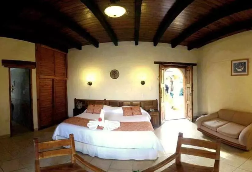 Hotelli Rincon Del Arco