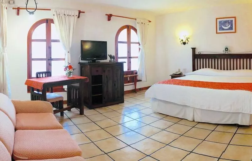 Hotelli Rincon Del Arco