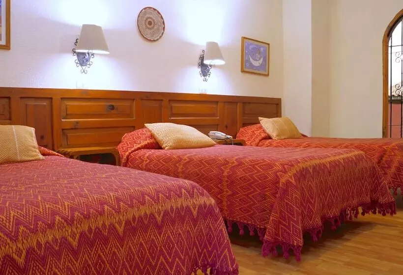 Hotelli Rincon Del Arco