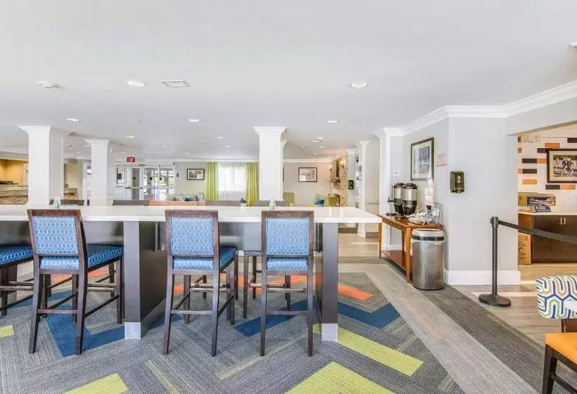 Otel Sleep Inn & Suites Columbus Next To Fort Moore