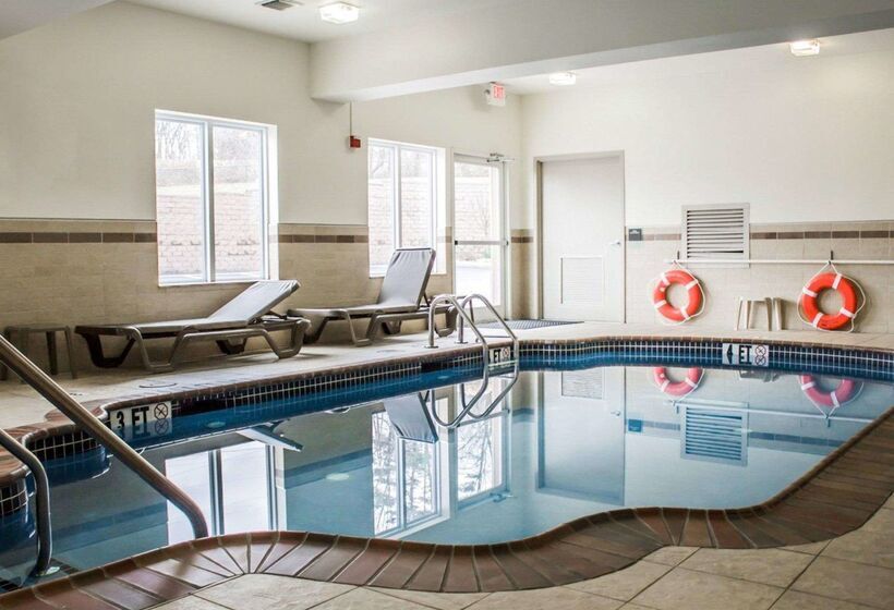 Отель Sleep Inn & Suites