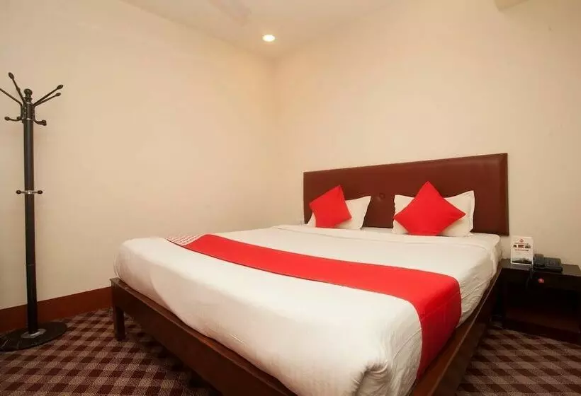 هتل Eastern Star By Oyo Rooms