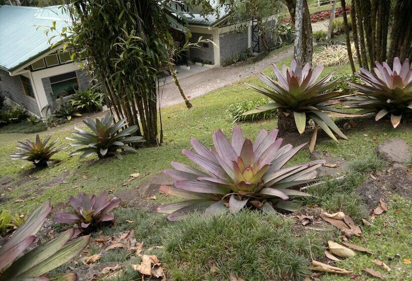 هتل Las Cruces Biological Station