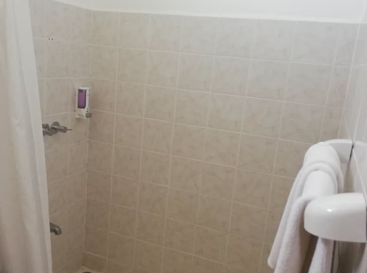 هتل Las Cruces Biological Station