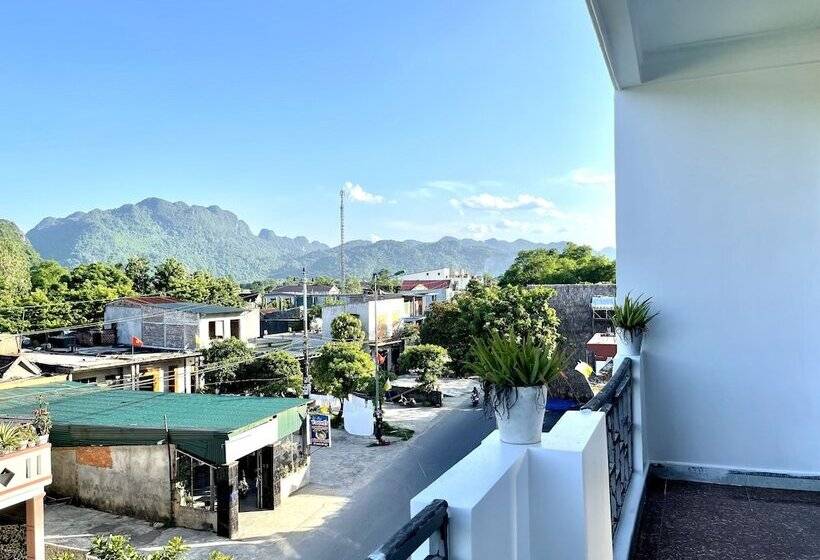 هتل Phong Nha River View