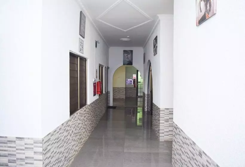 ペンション 3a's Guest House