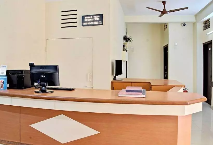 Spot On 62336 Hotel Nataraj