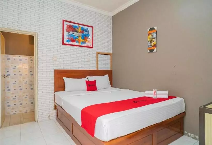 Hotelli Reddoorz At Oro Oro Ombo Batu