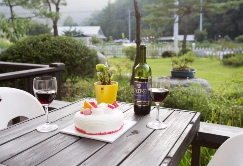 Hotel Pocheon Forest Pension