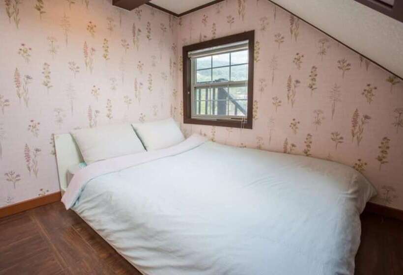 Hotel Pocheon Forest Pension