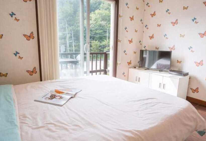 Hotel Pocheon Forest Pension