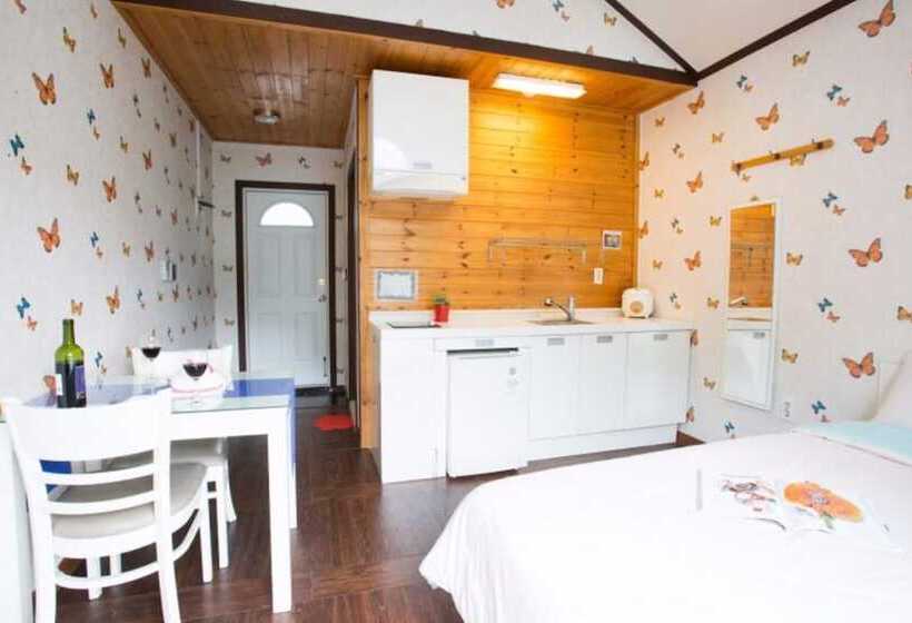 Hotel Pocheon Forest Pension