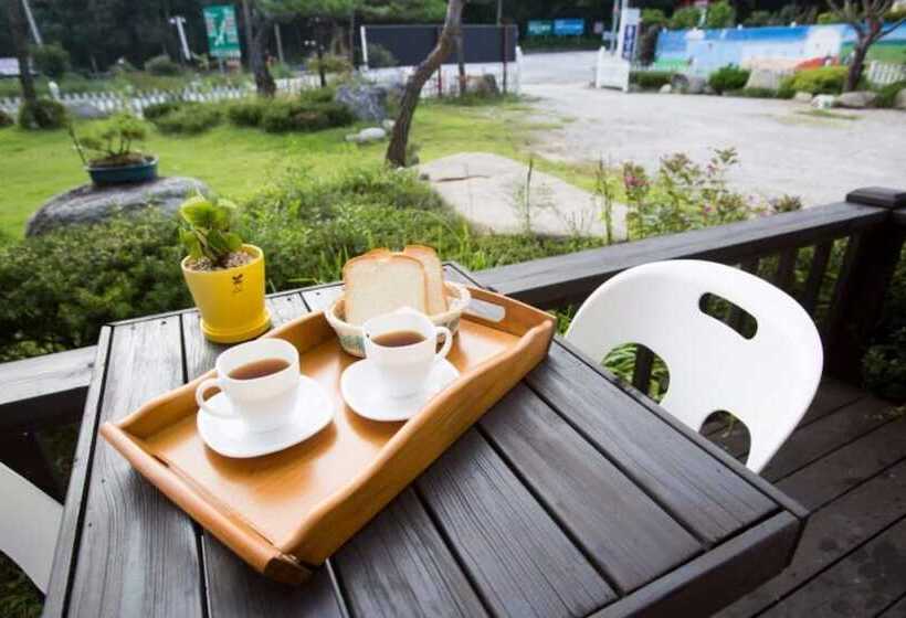 Hotel Pocheon Forest Pension