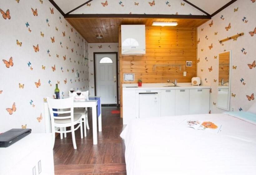 Hotel Pocheon Forest Pension